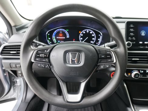 Used 2019 Honda Accord Hybrid image 16