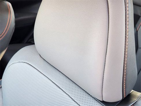 New 2026 Subaru Crosstrek 2.5i Limited w/ Crosstrek Mirror Package image 11