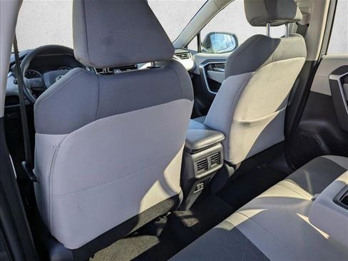 Used 2021 Toyota RAV4 XLE image 23