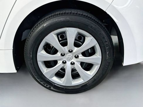 Used 2023 Toyota Corolla LE FWD image 31