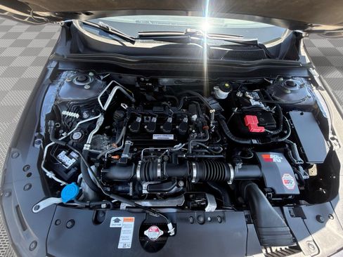 Used 2019 Honda Accord Sport image 17