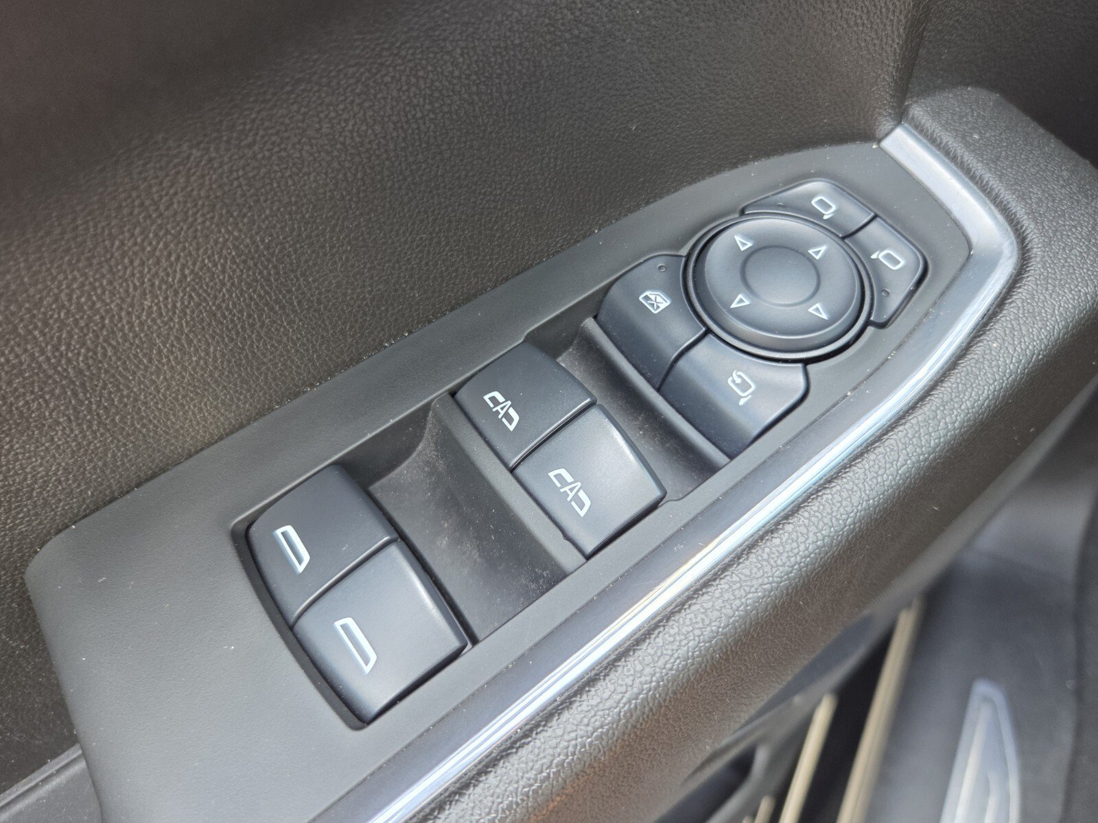 Used 2024 GMC Sierra 1500 SLT AWD/4WD image 28