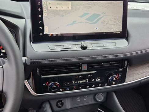 New 2026 Nissan Rogue Platinum AWD/4WD image 16