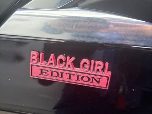 Used 2020 Mercedes-Benz C 300 Sedan image 3