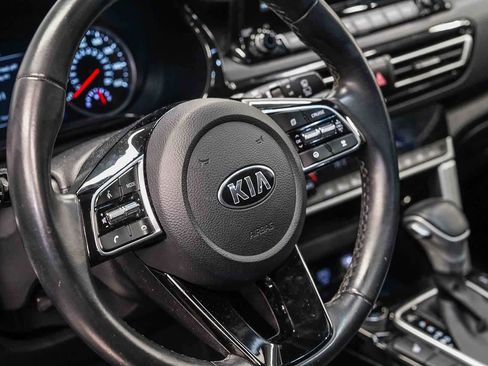 Used 2021 Kia Seltos SX w/ SX Sunroof Package AWD/4WD image 21
