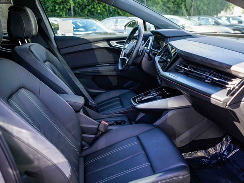 Used 2023 Audi Q4 e-tron Premium Plus w/ Premium Plus image 16