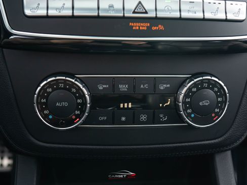 Used 2019 Mercedes-Benz GLE 43 AMG 4MATIC image 32