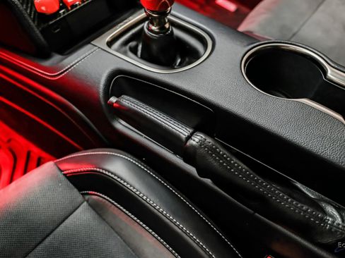 Used 2019 Ford Mustang Shelby GT350 w/ Technology Package RWD image 56