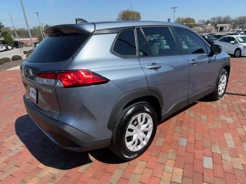 Used 2024 Toyota Corolla Cross L FWD image 9
