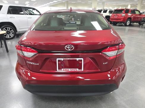 Used 2023 Toyota Corolla LE FWD image 4