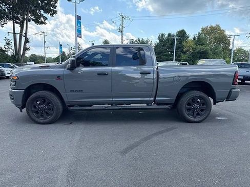 Used 2025 RAM 2500 Big Horn AWD/4WD image 4