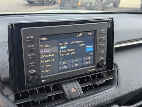 Used 2021 Toyota RAV4 LE image 15