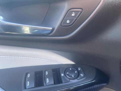 Used 2024 Chevrolet Trax LT w/ Driver Confidence Package image 16