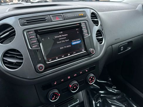 Used 2017 Volkswagen Tiguan Wolfsburg Edition image 25