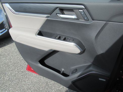 Used 2024 GMC Acadia Elevation w/ Luxury Package image 25