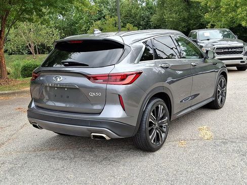 Used 2022 INFINITI QX50 Luxe w/ Appearance Package image 6