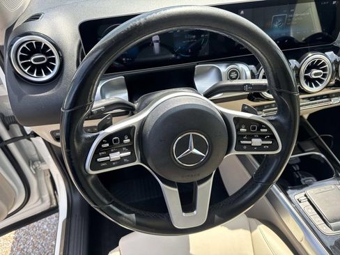 Used 2021 Mercedes-Benz GLB 250 image 24
