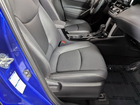 Certified 2022 Toyota Corolla Cross XLE image 29