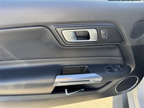 Used 2020 Ford Mustang Premium image 13