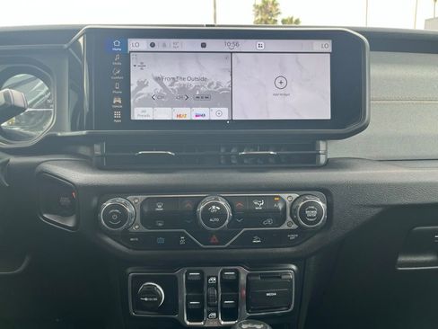 Used 2024 Jeep Wrangler Unlimited w/ LED Headlamp & Fog Lamp Group image 18