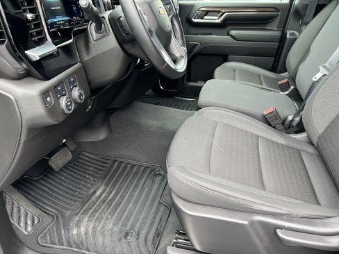 Used 2024 Chevrolet Silverado 3500 LT AWD/4WD image 14
