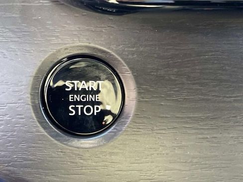 Certified 2025 Nissan Murano SL image 26