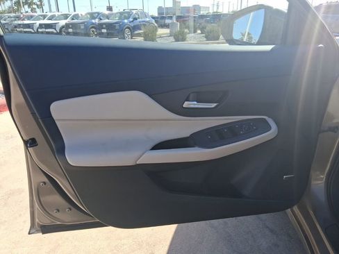 New 2026 Nissan Sentra SL w/ Floor Mat Package FWD image 22