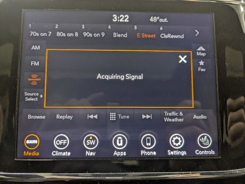 Used 2021 Jeep Grand Cherokee Limited w/ Premium Lighting Group image 18