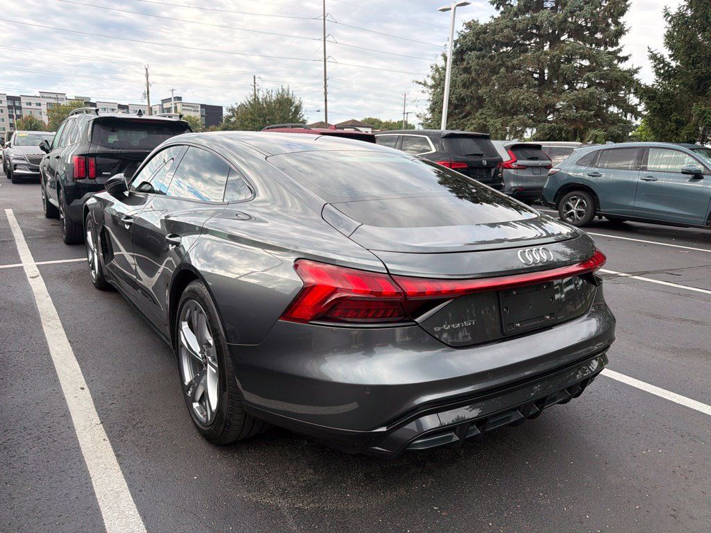 Used 2023 Audi e-tron GT Premium Plus AWD/4WD image 2