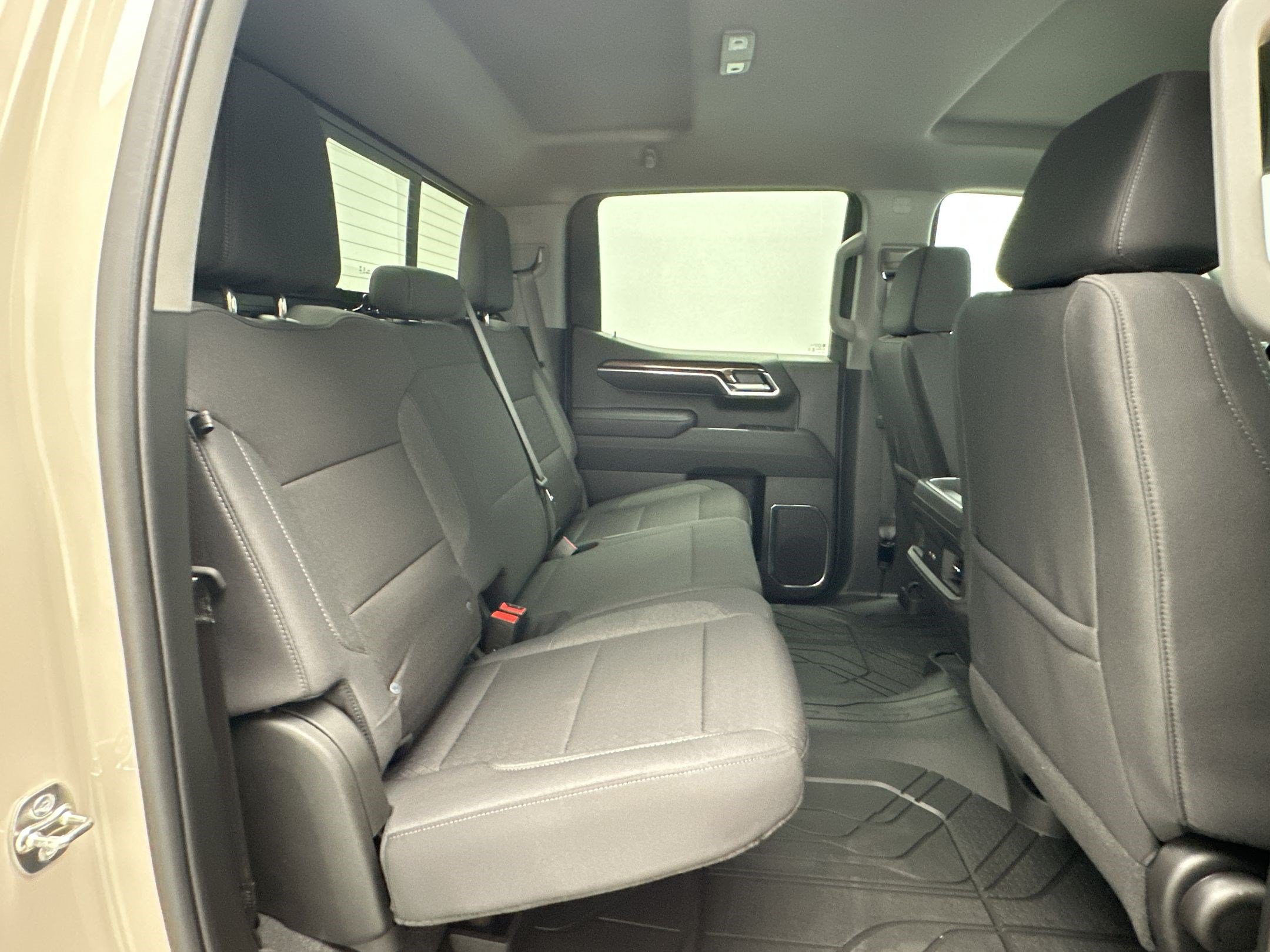 Certified 2026 Chevrolet Silverado 1500 RST w/ Convenience Package II AWD/4WD image 29