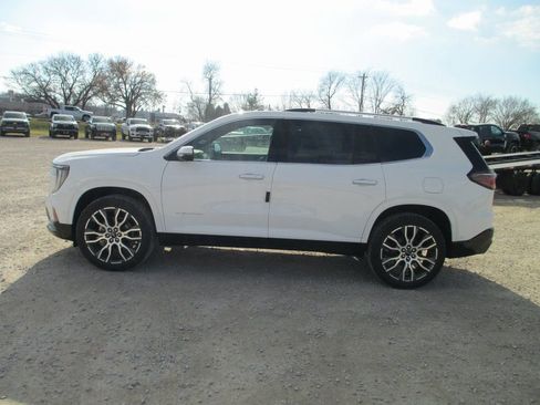 New 2026 GMC Acadia Denali Ultimate FWD image 7