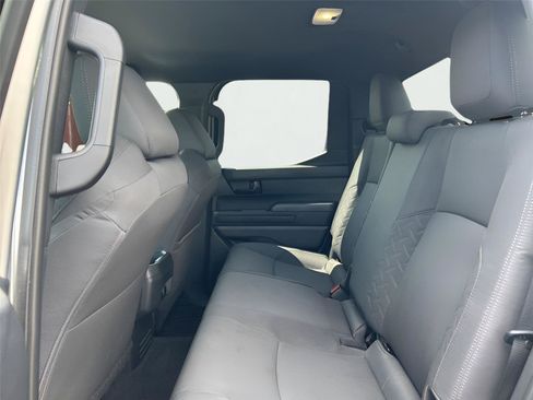 Used 2024 Toyota Tacoma SR w/ SR Upgrade Package AWD/4WD image 15
