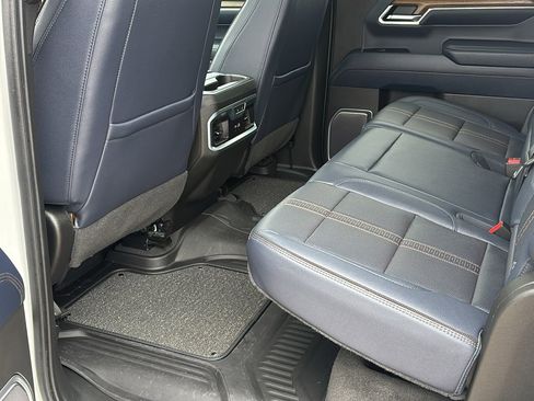 Used 2022 Chevrolet Silverado 1500 High Country image 29