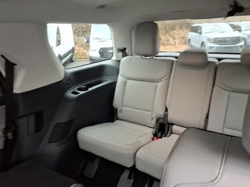 New 2025 Ford Expedition Active image 20