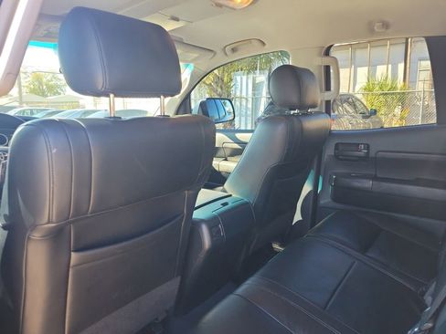 Used 2010 Toyota Tundra 2WD Double Cab image 10