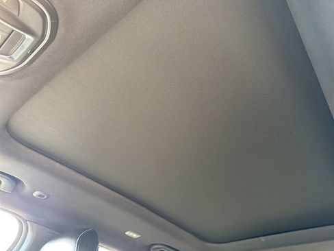 Certified 2024 Jeep Grand Cherokee L Limited w/ Luxury Tech Group II image 21