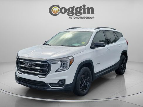 Used 2022 GMC Terrain AT4 w/ Infotainment Package II AWD/4WD image 1