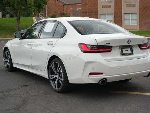 Used 2023 BMW 330i xDrive Sedan w/ Premium Package AWD/4WD image 3