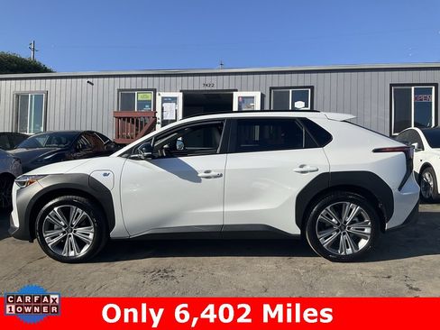 Used 2024 Subaru Solterra Limited w/ Limited Package image 5