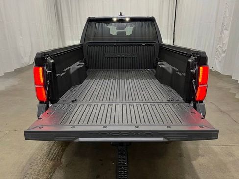 Certified 2024 Toyota Tacoma SR5 AWD/4WD image 12