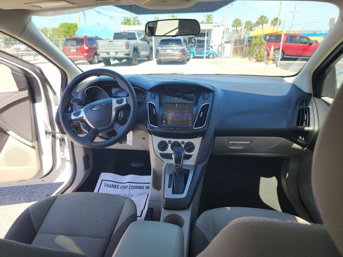 Used 2013 Ford Focus SE FWD image 28