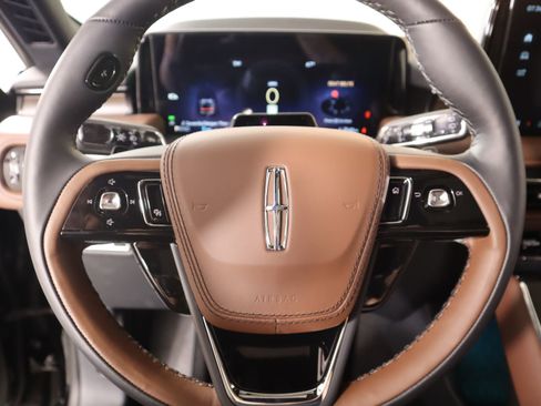 New 2026 Lincoln Aviator Reserve image 3