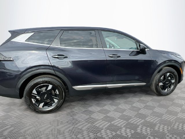 New 2027 Kia Sportage LX FWD image 8