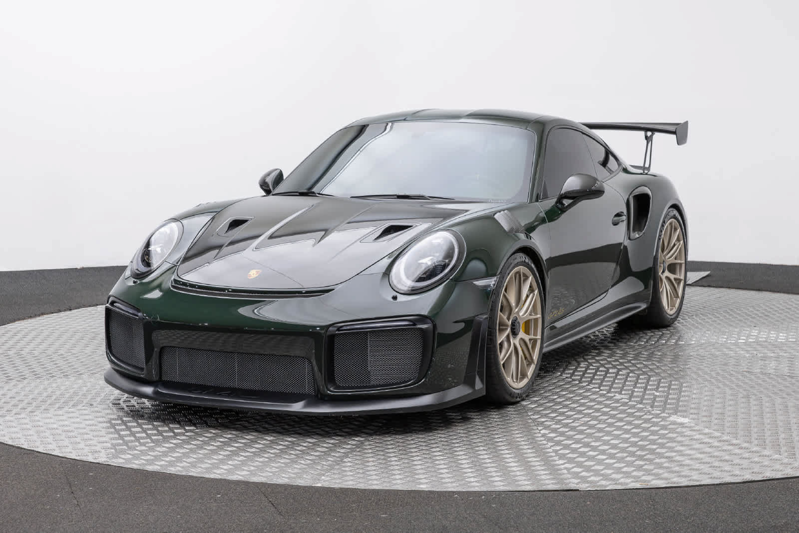 Used 2018 Porsche 911 GT2 RS RWD image 1
