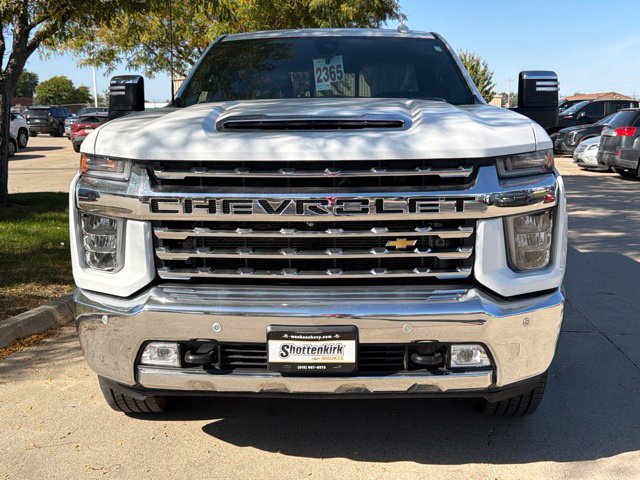 Used 2020 Chevrolet Silverado 2500 LTZ w/ LTZ Plus Package AWD/4WD image 3