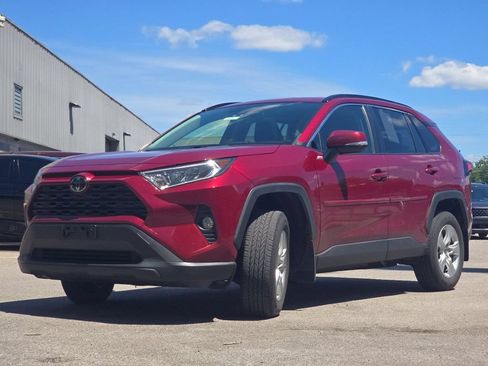 Used 2019 Toyota RAV4 XLE w/ Convenience Package AWD/4WD image 12