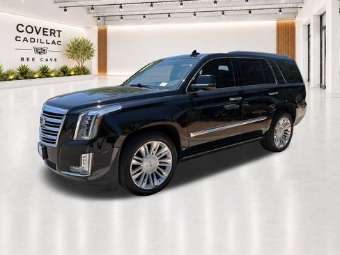 Used 2020 Cadillac Escalade Platinum AWD/4WD image 4