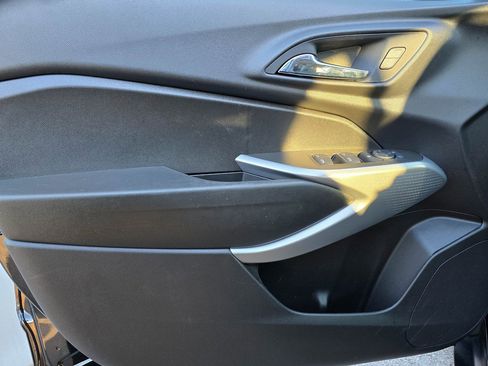 Used 2025 Chevrolet Trax LS w/ Driver Confidence Package image 11