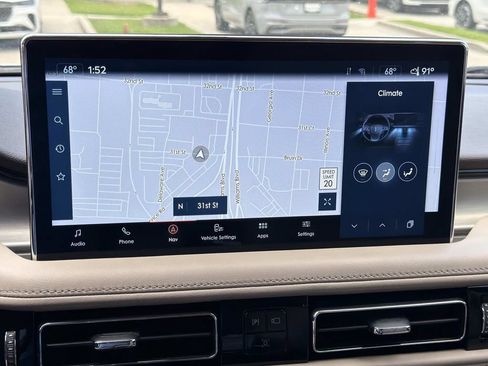 Certified 2023 Lincoln Nautilus FWD w/ Premium Package image 25