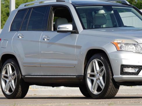 Used 2010 Mercedes-Benz GLK 350 4MATIC image 39